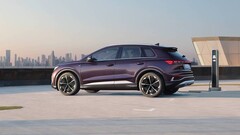 Mit ein paar feinen Neuerungen verbessert Audi seinen Elektro-SUV Q4 e-tron für das Modeljahr 2022 nur geringfügig (Bild: Audi)