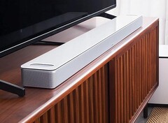 Die mit Dolby Atmos kompatible Smart Soundbar 900 ist zum Tiefpreis von 599 Euro im Angebot (Bild: Bose)