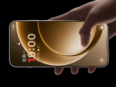 Das Display des OnePlus 15.