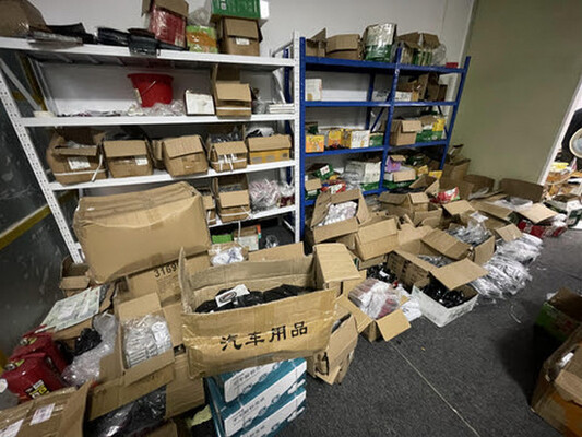 Amazon: Die chinesischen Strafverfolgungsbehörden beschlagnahmten mehr als 240.000 gefälschte Artikel in den Provinzen Guangdong und Jiangxi.