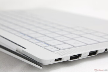 Maximaler Öffnungswinkel (~160 Grad)