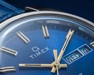 Timex Q 1976 Day and Date Nahaufnahme des blauen Zifferblatts