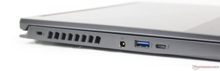 Links: Kensington lock, Netzteil, USB-A 3.2 Gen. 2, USB-C mit Thunderbolt 4 + DisplayPort 1.4
