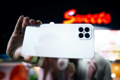 Die Ähnlichkeit des Huawei Nova 8 SE zum Apple iPhone 12 dürfte wohl nicht nur ein Zufall sein. (Bild: Huawei)