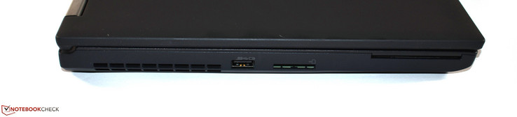 links: USB 3.0 Typ-A, SD-Kartenleser, Smartkarten-Lesegerät
