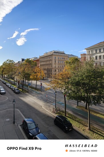 Ein 23mm Foto aus dem Oppo Find X9 Pro mit 12 MP Default.