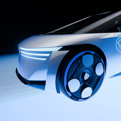 Peugeot Polygon Concept: Die neue Designsprache setzt auf geometrische Formen, eine horizontale Lichtsignatur und intelligente Reifen (Bild: Peugeot).