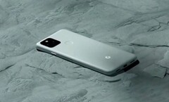 Google verspricht, dass der Akku von Pixel-Smartphones ganze zwei Tage lang hält. (Bild: Google)