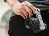 Der Nachfolger der abgebildeten Sony A7C steht bereits in den Startlöchern. (Bild: Sony)