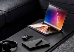 Das Asus Zenbook 17 Fold OLED zeigt schon heute, wie faltbare Laptops der Zukunft aussehen könnten. (Bild: Asus)