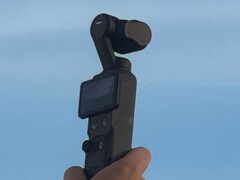 Nahaufnahme der DJI Osmo Pocket 4