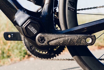 Eher ungewöhnlich für ein Rennrad: Ein Mittelmotor