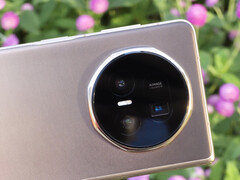 Honor präsentiert die neue 70mm Tele-Kamera im Magic V5 (Bildquelle: fenibook)