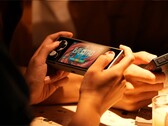 Das Ayaneo Pocket Micro 2 wird über eine Audiobuchse und ein Mikrofon verfügen, im Gegensatz zum Pocket Micro der ersten Generation (siehe Abbildung).