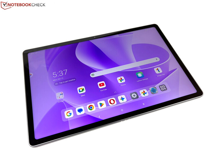 Lenovo Idea Tab Plus mit 12.1-Zoll-Bildschirm. (Bild: Manuel Masiero)