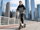Zwei E-Scooter von Fynzo gibt es aktuell ab nur 284 Euro.