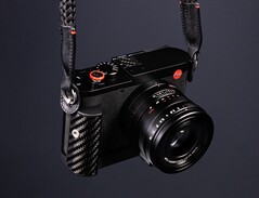 Die Leica Q3 43 ist ab sofort auch als Formula 1 Edition verfügbar.