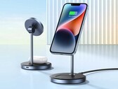 Ugreen stellt mit dem 2-in-1 magnetischer Ladeständer eine neue Ladelösung für Apple-Produkte vor. (Bild: Amazon)