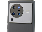 Test Vivo X80 Pro Smartphone - Kamera-Primus mit riesigem Fingerprintsensor