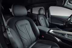 800-Volt-Angriff: Der Zeekr 7GT ist kein klassischer Kombi, sondern ein flacher Shooting Brake mit Turbo-Charge-Technik für 47.990 Euro. Kurios: Das Basismodell lädt schneller als die Top-Version (Bild: Zeekr).