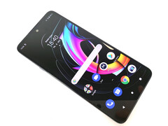 Das Motorola Edge 20 Lite ist ein relativ günstiges 5G-Smartphone, welches mit einem MediaTek-Chipsatz und 8 GB Arbeitsspeicher ausgestattet ist.