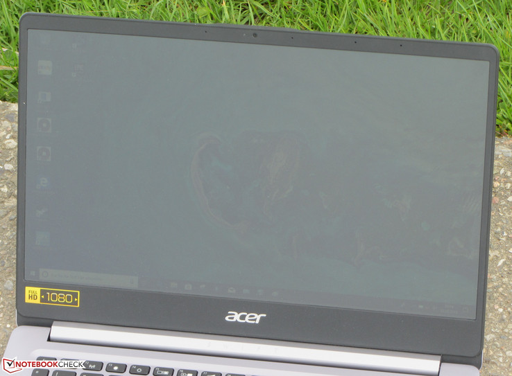 Das Swift 1 im Freien (fotografiert bei bedecktem Himmel)