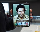The real deal: Das Samsung Galaxy Fold aka Pablo Escobar Fold 2 wird im Unboxing-Video von Unbox Therapy analysiert.