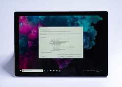 Einiges wirkt hier schräg - hat Microsoft beim Surface Pro 6 tatsächlich nur die CPU ausgetauscht?