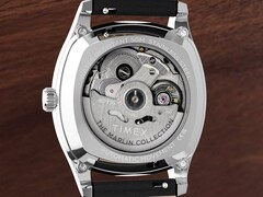 Rückansicht der Timex Marlin Chatham Automatic mit Blick auf das Miyota-Automatikwerk durch den Sichtboden.