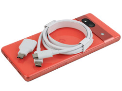 schlanker Lieferumfang (Foto: Daniel Schmidt)