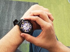 Realme-Chef Madhav Sheth hat bereits ein Foto der vermeintlichen Realme Watch S Pro geteilt. (Bild: Realme)
