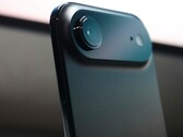 Das Apple iPhone Air könnte künftig das Basismodell ersetzen.