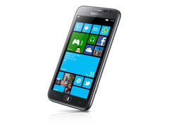 Doch nicht vergessen: Das Samsung Ativ S erhält das Update auf Windows Phone 8.1 (Bild: Samsung)