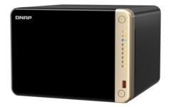 Qnaps TS-664 bietet sechs Festplattenschächte. (Bild: Qnap)