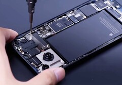 Das Apple iPhone 14 kann wahlweise von vorne oder von hinten geöffnet werden. (Bild: Rewa Technology)