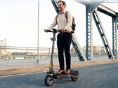 Den E-Scooter Ausom K20 Pro gibt es aktuell für nur 449 Euro.