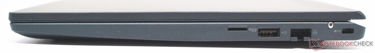 microSD-Kartenleseanschluss, USB-Typ-A Gen 3.2, Netzwerkanschluss RJ45, Kensington-Lock-Slot