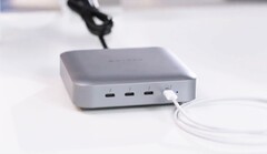 Der HyperDrive Thunderbolt 4 Power Hub erweitert einen Laptop um drei weitere Thunderbolt-Anschlüsse. (Bild: Hyper)