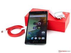 Uns konnte bereits das OnePlus 2 im Test weitgehend überzeugen (Bild: Eigenes)