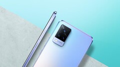 Das Vivo V21 kostet in Malaysia umgerechnet ca. 320 Euro (Bild: Vivo)