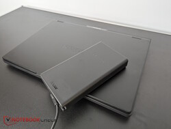 Das 300-W-Netzteil von Lenovo