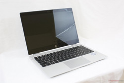 Das HP EliteBook x360 1020 G2 ist ein schnelles Business-Convertible mit dünnen Bildschirmrändern.