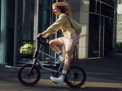 Yoonit Micro: Kompaktes Fahrrad auch mit Elektromotor (Bildquelle: Yoonit)