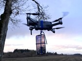 Eine Drohne hat einem smarten Piloten erlaubt, einen Notruf in der Wildnis abzusetzen - auch ohne Empfang am Boden. (Bild: Symbolphoto)