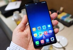 Das Vivo Apex Concept-Phone bietet wirklich eine fast vollständig randlos Displayfront.