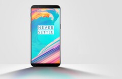 Kein verkehrt-rum eingebautes Display mehr im OnePlus 5T: Jelly-Scrolling gibt's nicht mehr.