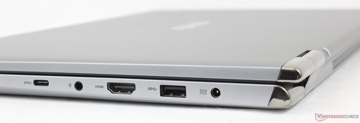 Rechts: USB-C 3.2 Gen. 1, 3,5-mm-Headsetanschluss, HDMI 1.4, USB-A 3.0