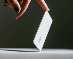 Die Nomad Tracking Card Pro kann wie ein Apple AirTag geortet werden. (Bildquelle: Nomad)