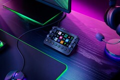 Der Razer Stream Controller besitzt zwölf Tasten mit integriertem Display und haptischem Feedback. (Bild: Razer)