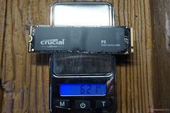 Ohne eigene Kühlkörper bleibt das Gewicht minimal.